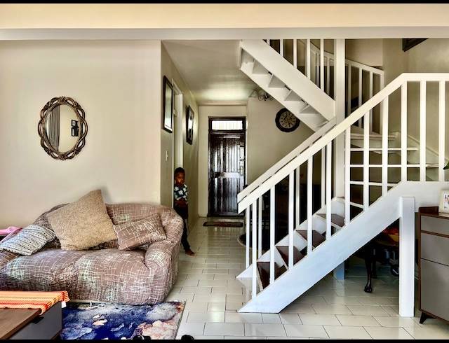 3 BEDROOM DUPLEX FOR SALE IN ESSENWOOD